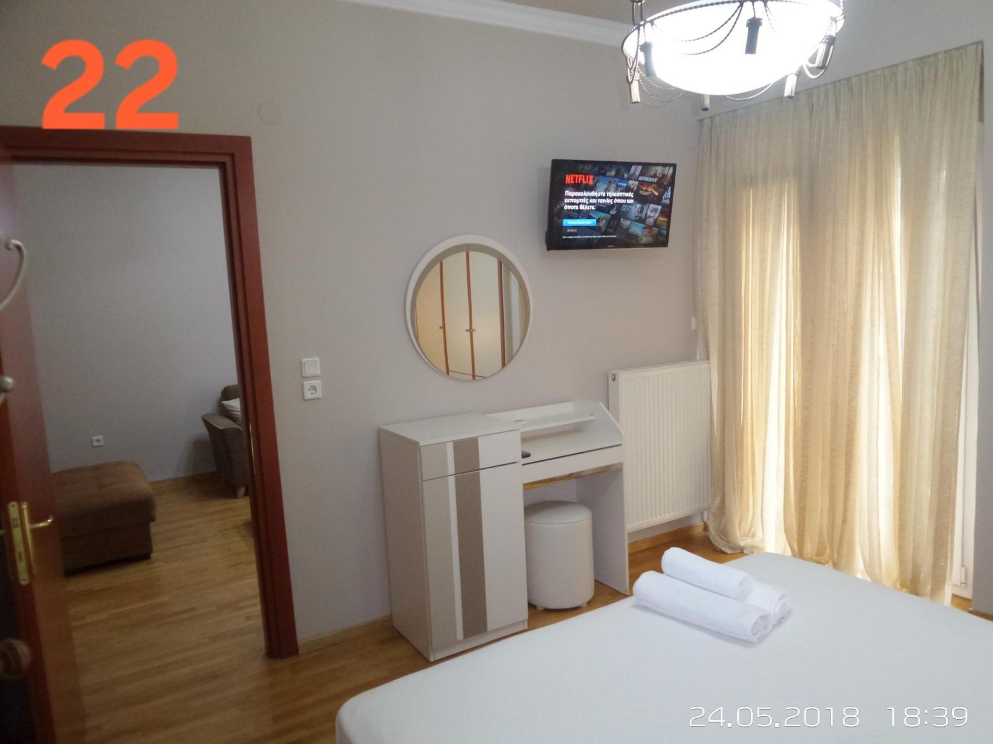 Kouros City Center Кавала Екстериор снимка
